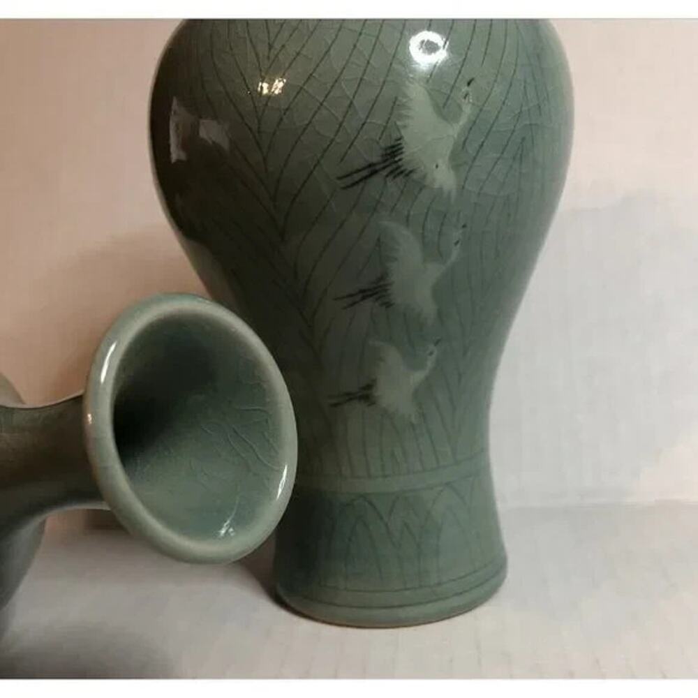 Pair Celadon Vase set Crane Crackle Glaze Decorate Green Pottery Asian Style - Picture 8 of 8
